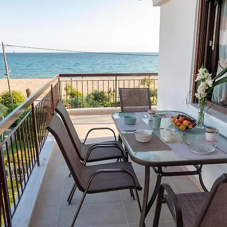 Dimi Seafront By Pro Services - Apartament