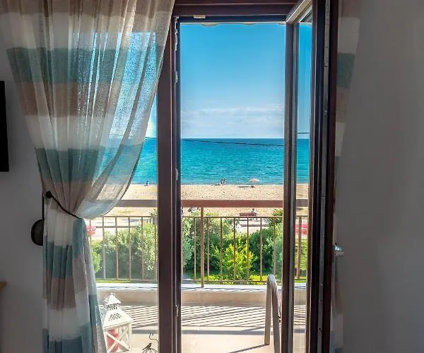 Dimi Seafront By Pro Services - Nea Moudania