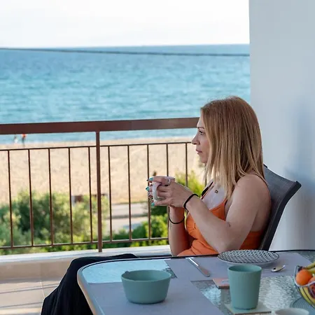 Dimi Seafront By Pro Services - アパート