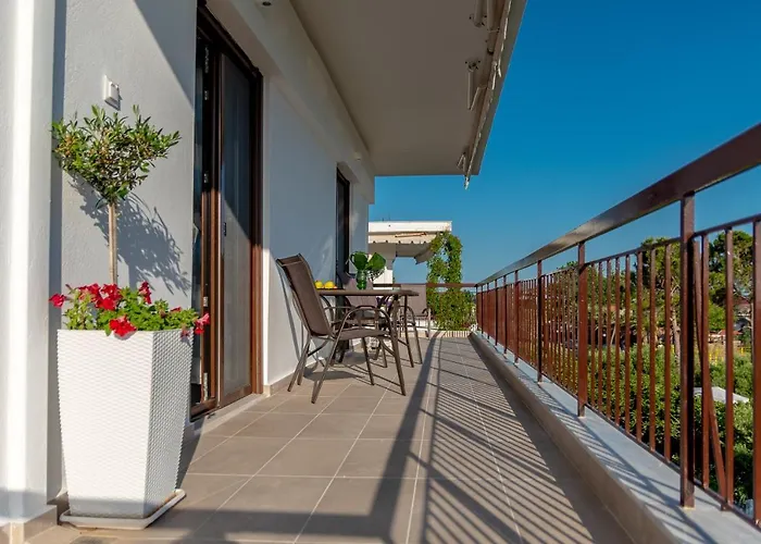 Dimi Seafront By Pro Services - * Νέα Μουδανιά